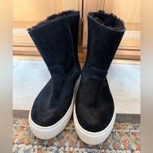 Authentic UGG White Sole suede boots